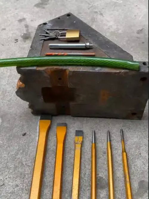 手藝人床畔工具箱 五金工具與修理工具的匠心守護(hù)